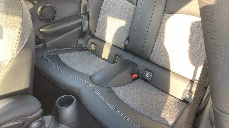 MINI Hatchback 135kW Cooper S Level 2 33kWh 3dr Auto Electric Hatchback